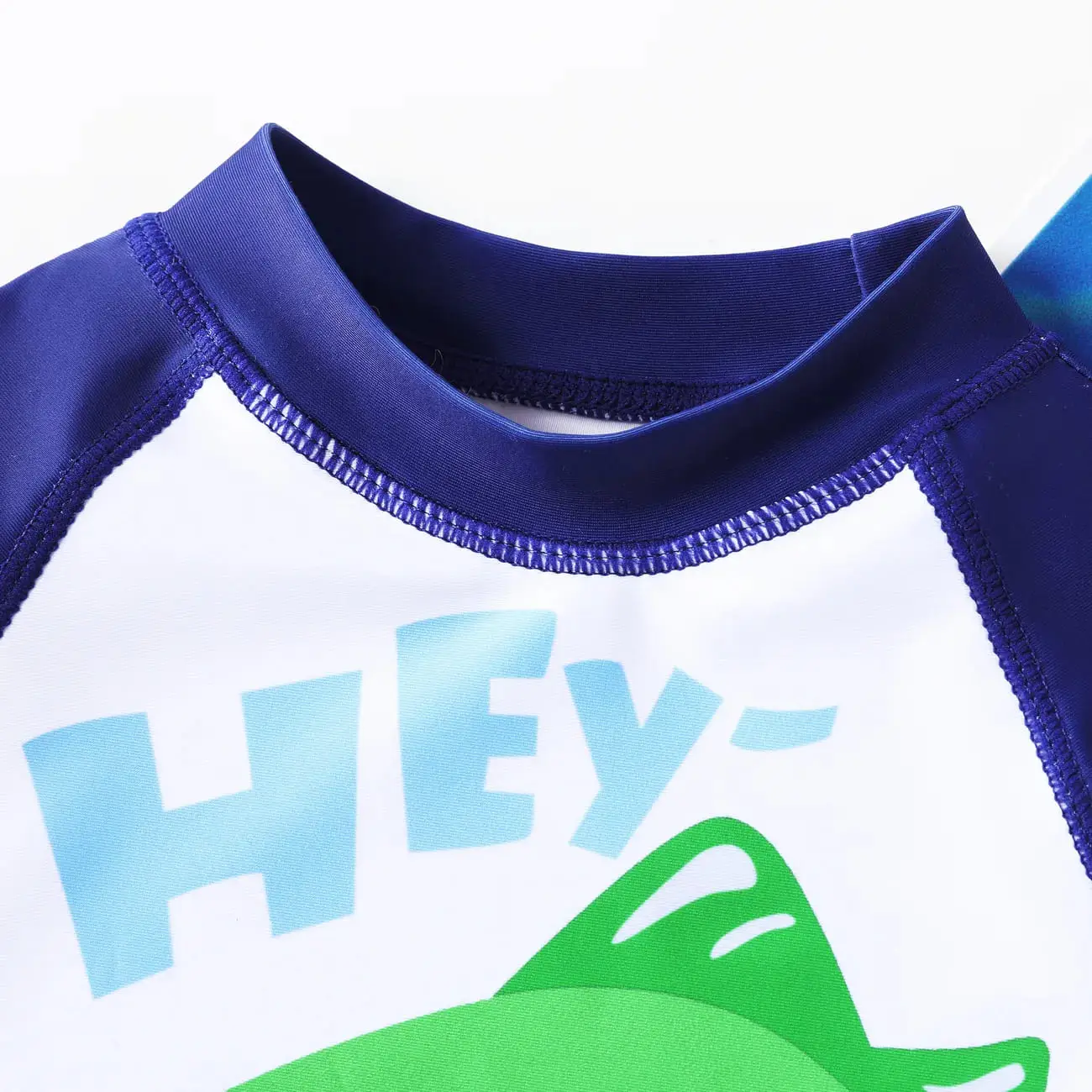 2pcs Toddler/Kid Boy Childlike Dinosaur Swimsuits Set