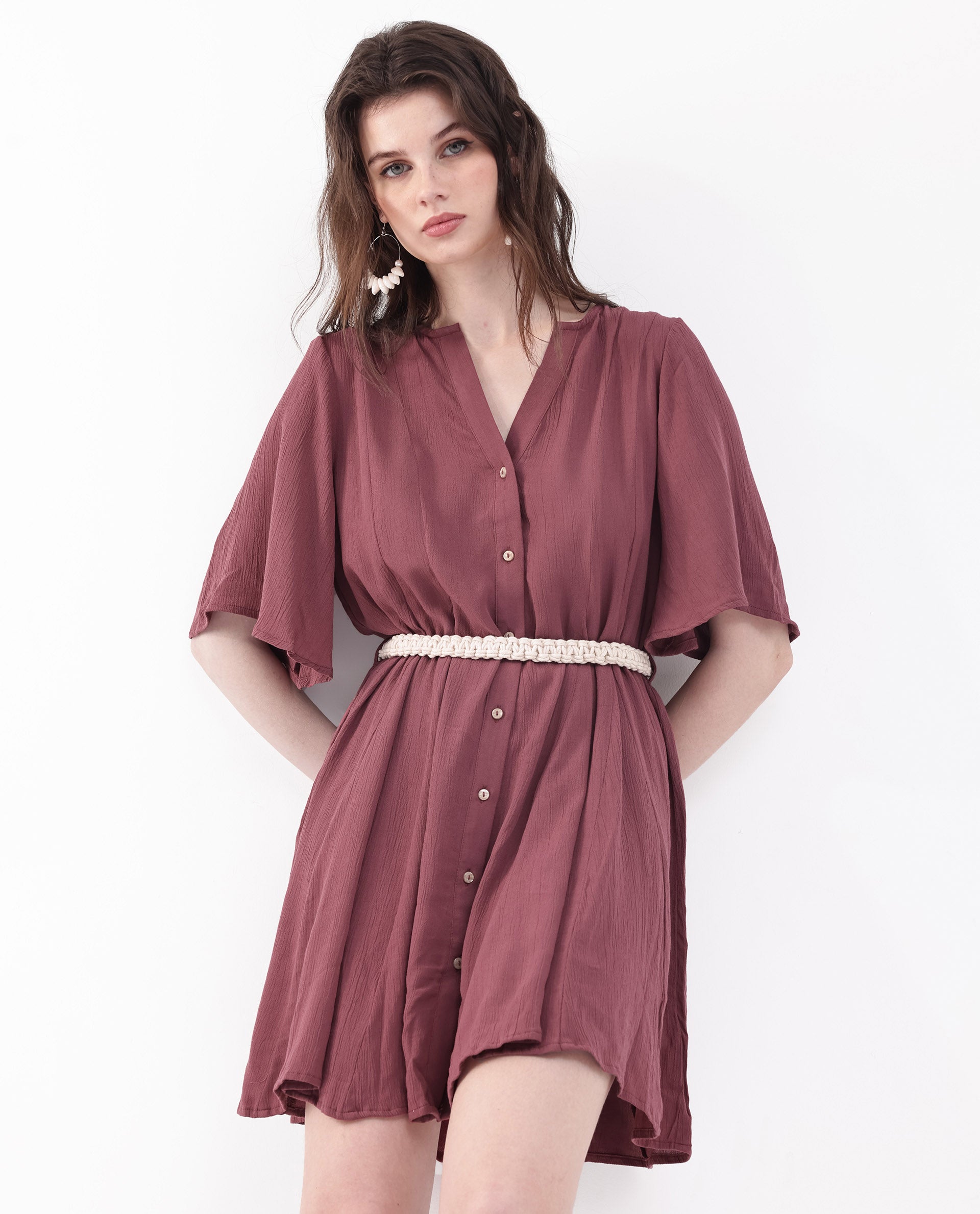 SHORT DRESS WITH FLARED SLEEVE MACRAME BELT