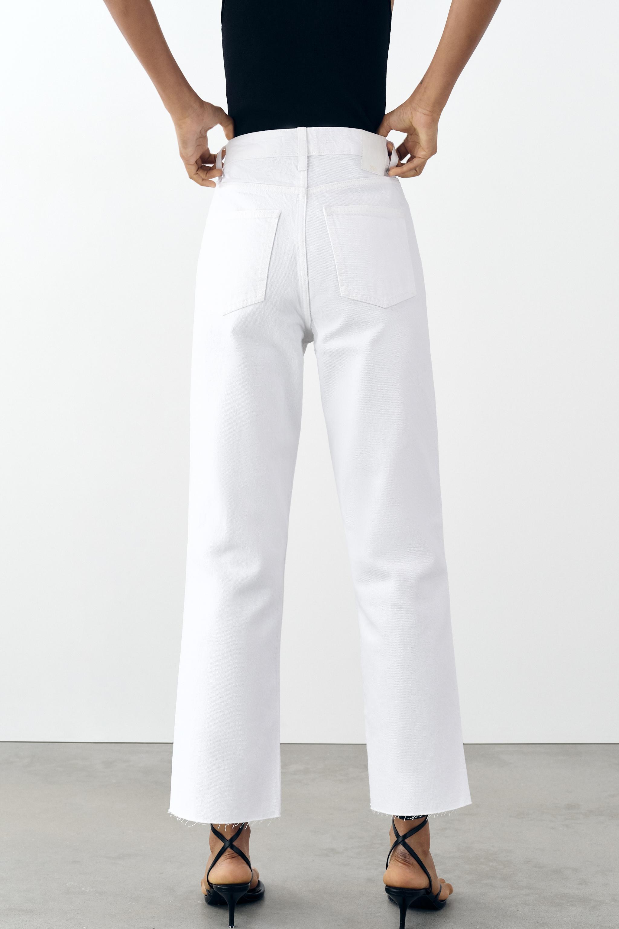  HIGH-RISE STRAIGHT JEANS